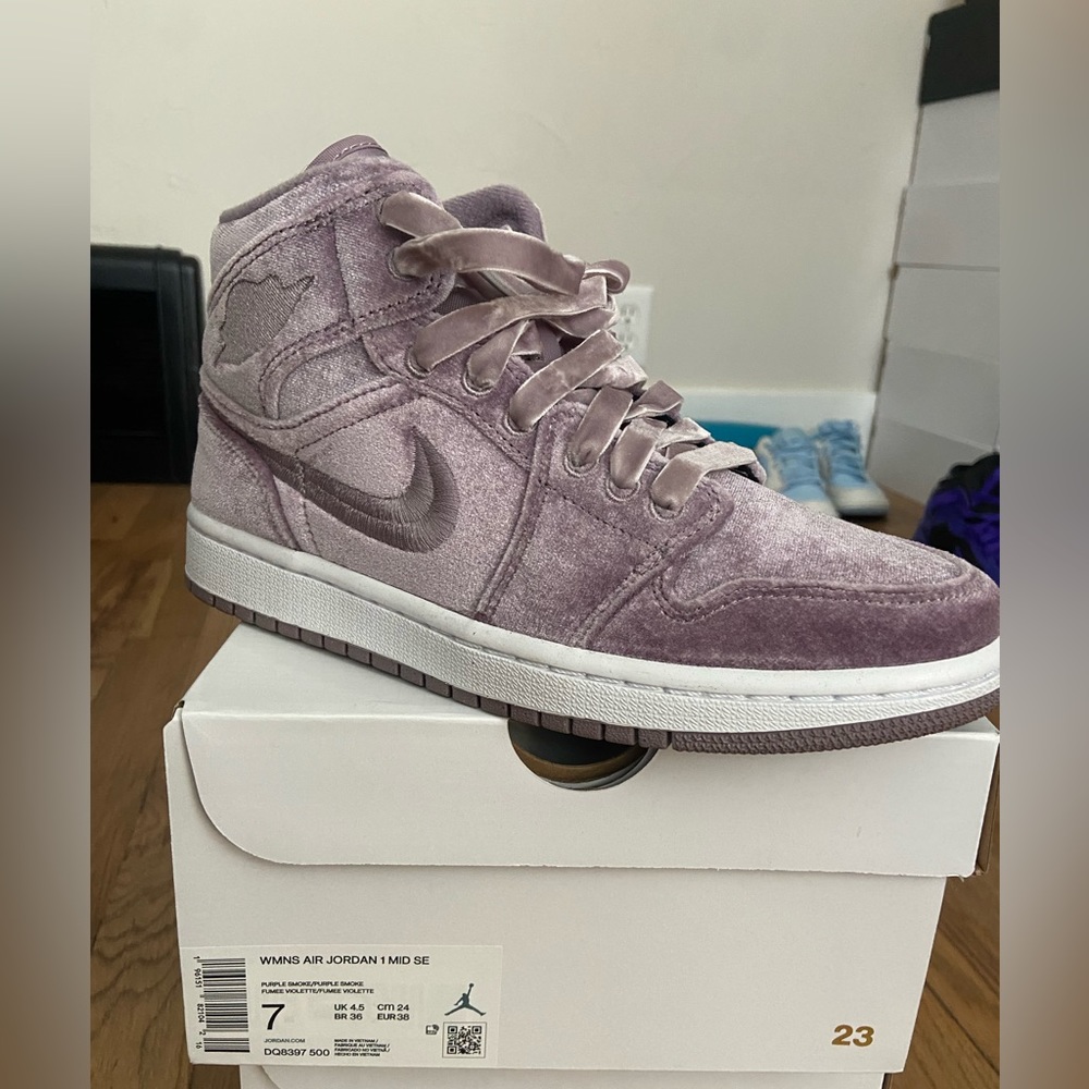 Jordan 1 mid. Womens 7. Worn once. Original box. Purple smoke velvet
